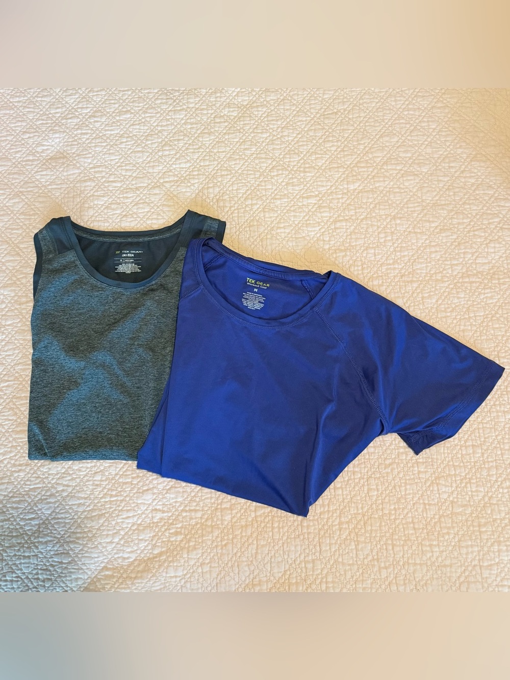 Women’s Tek Gear Workout Tops